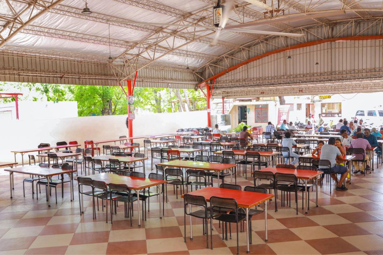 Bell Hotel Sivakasi Экстерьер фото