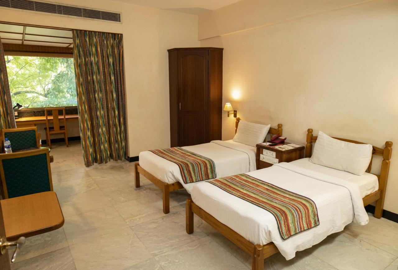 Bell Hotel Sivakasi Экстерьер фото